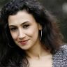 Oyuncu Rüzgar Aksoy evlendi: Sevgilisi güzelliğiyle rekor beğeni aldı! Çift  düğünde köpeklerine öyle bir şey yaptı ki… - Medyabar
