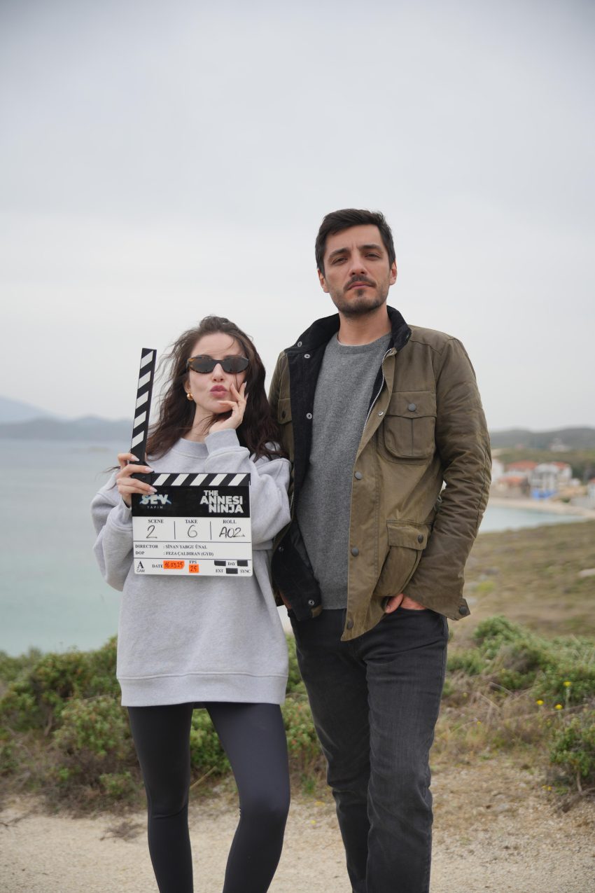 Özge Gürel ve Fatih Gühan’lı The Annesi Ninja filmi sete çıktı